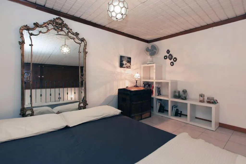 Chic Mini Loft Apartment Milan
