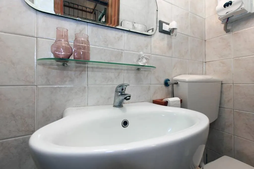 Chic Mini Loft Apartment Milan